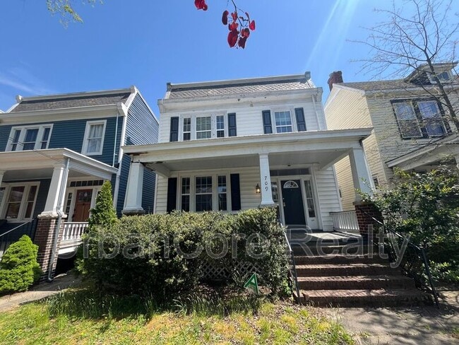 Photo - 709 N 35th St