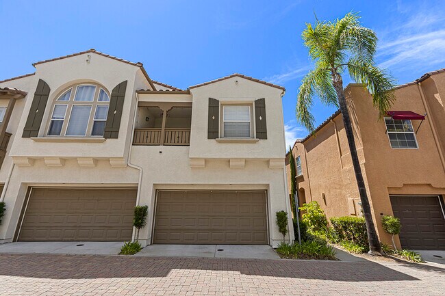 11817 Miro Cir