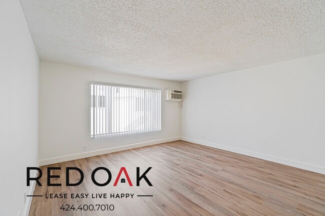 Outstanding One Bedroom with a Spacious Op... - Outstanding One Bedroom with a Spacious Op... Condo Unit 39