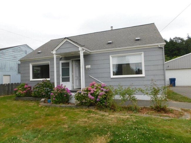 Building Photo - 1412 S 6th St