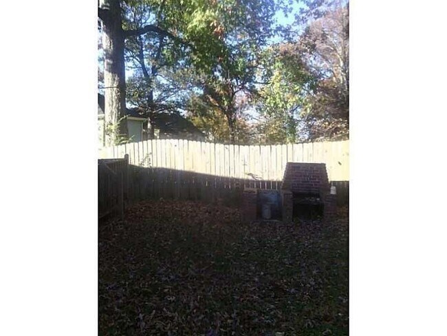 Photo - 3296 Myrtle St