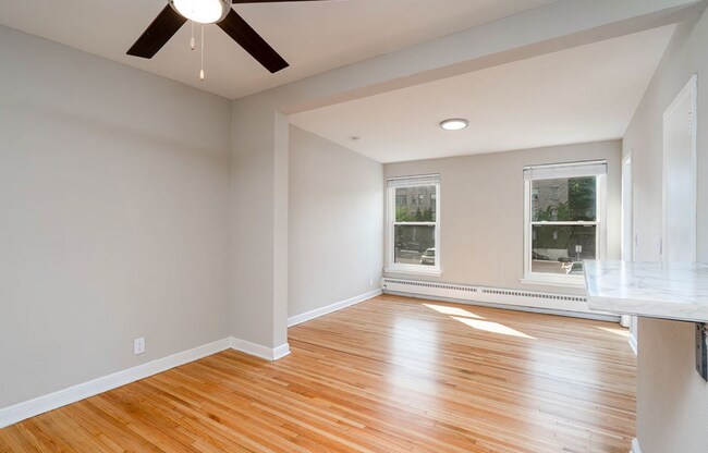 225–233 Oak Grove – Oak Grove Downtown