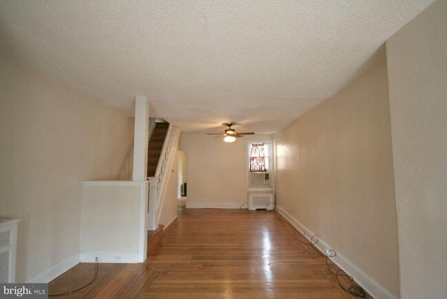 Photo - 2343 E Huntingdon St Townhome
