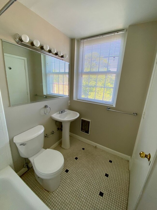 Photo - One Bedroom with City Views in Poncey-Highland Unit 963-309