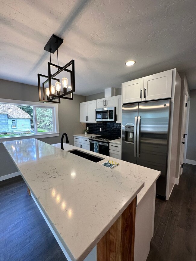 Gorgeous PET FRIENDLY fully remodeled house - Gorgeous PET FRIENDLY fully remodeled house