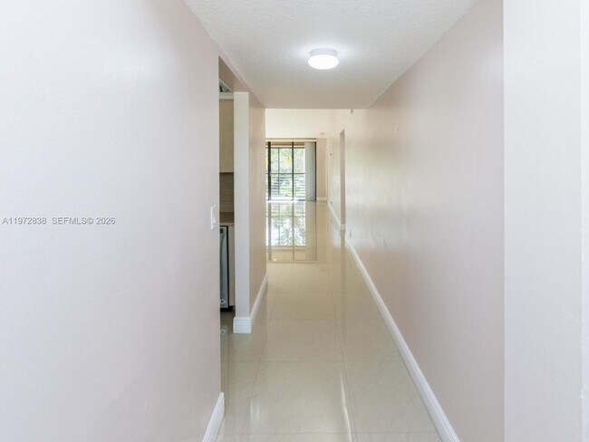 Photo - 11202 Taft St Unit 11202