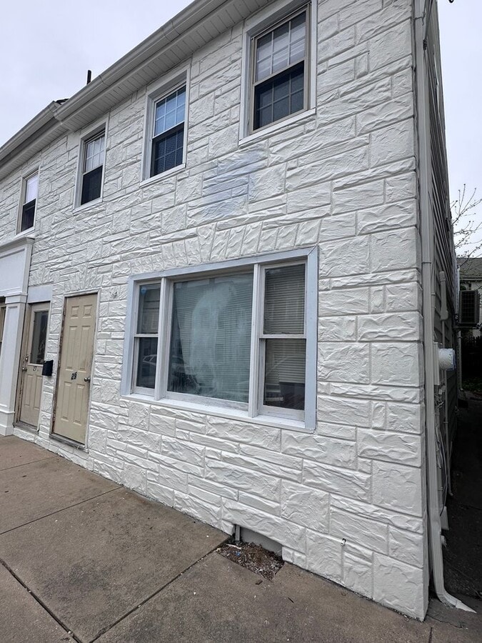 Photo - 29 S 5th St Unit 2