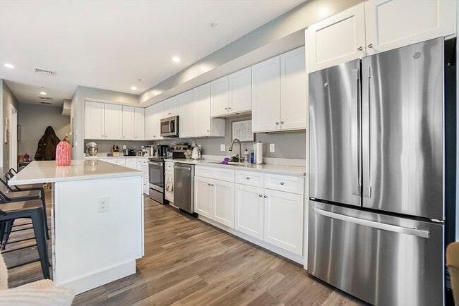 Photo - 245 Bussey St Unit 205