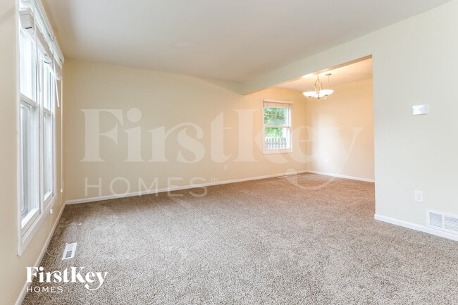 Photo - 800 Shady Ln