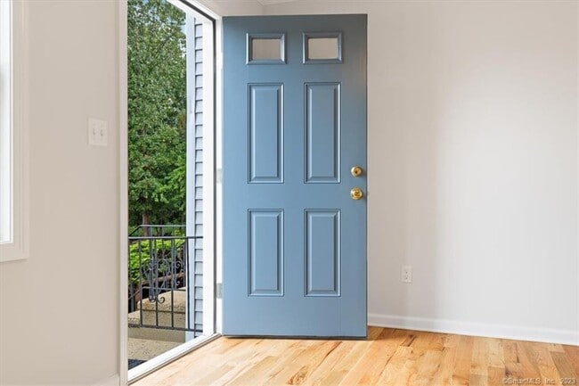 Photo - 45 Hillside Ave Casa