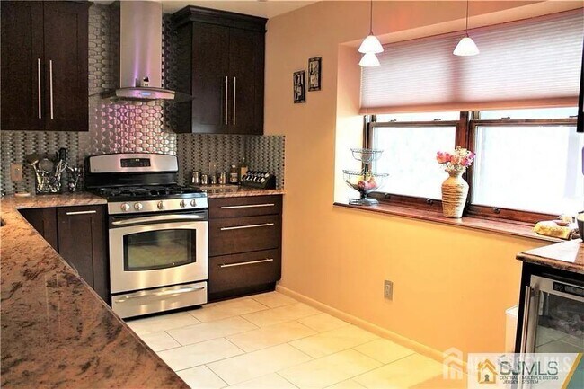 Photo - 3905 Victoria Ct