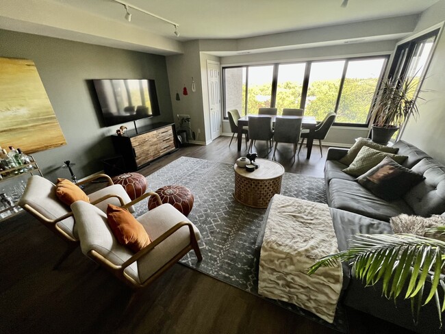 Living Room - 3145 Dean Ct Unit 801