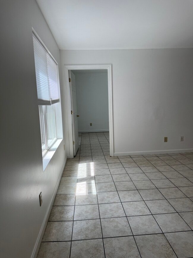 Photo - 11 Wakefield Pl Unit 11