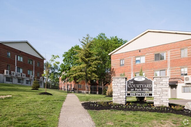 Building Photo - Newly Upgraded Apartments -The Courtyard a... Unit 1