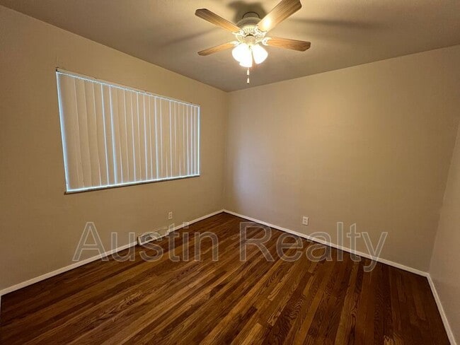 Photo - 9005 Olive Blvd Unit B