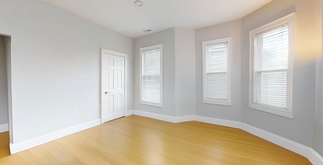Photo - 166 Boylston St Unit 3