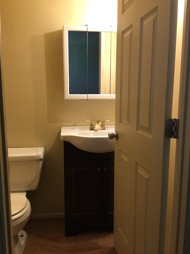 4813 Memorie Ln