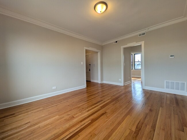 Photo - 2640 N Milwaukee Ave