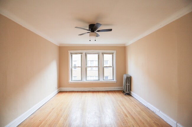 Photo - 4037 W Melrose St Unit 2