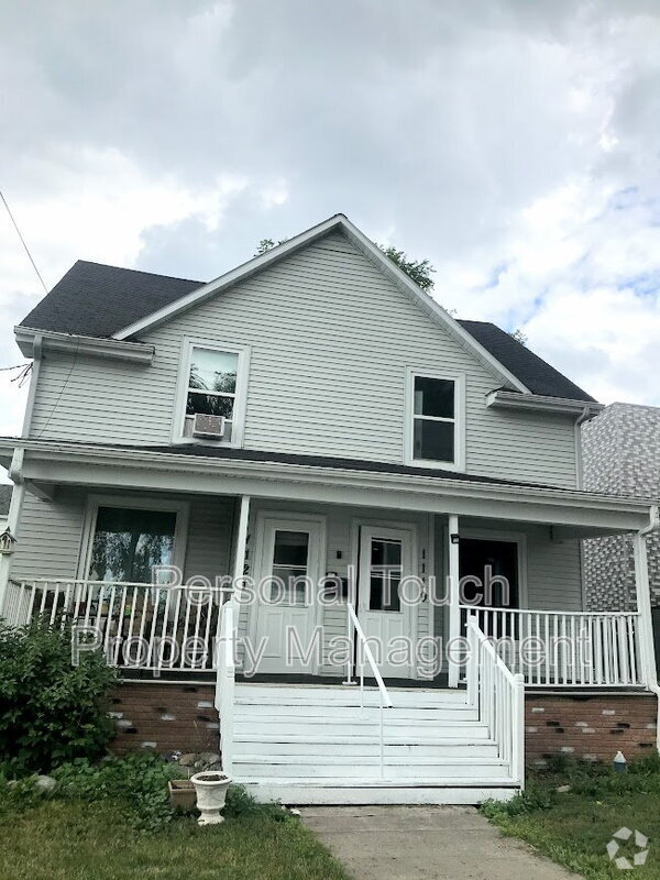 Building Photo - 1119 3rd Ave N Rental