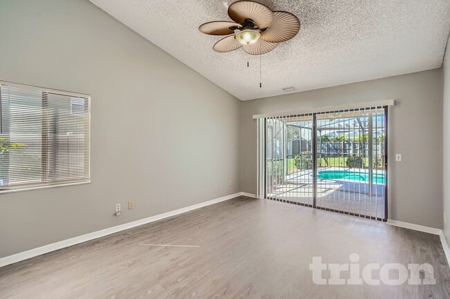 Photo - 3213 Stevenson St House