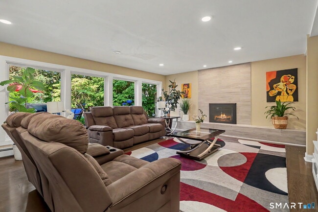 116 Beechwood Ln