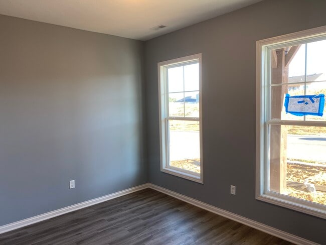 Photo - 6557 Valley Brook Trce