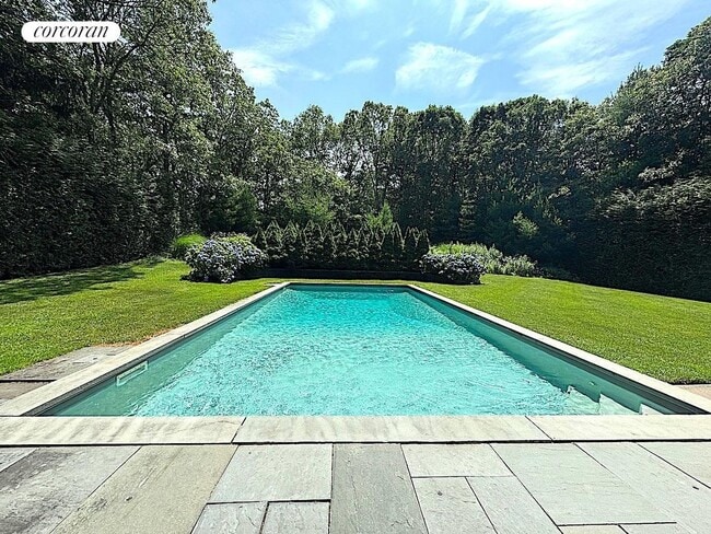 Photo - 18 Country Ln