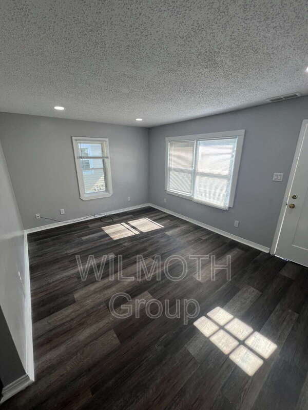 Photo - 1402 E Willard St