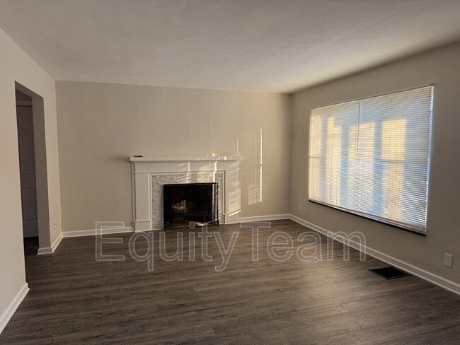 Photo - 115 Waverly Ave