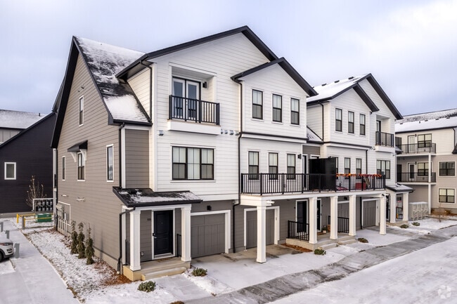 Photo - Garrison Green