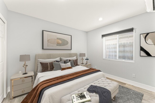 Photo - 1629 W Summit St Unidad 1627-B