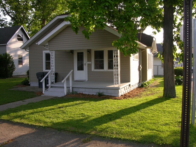 Building Photo - 3401 Hamilton Pl Rental