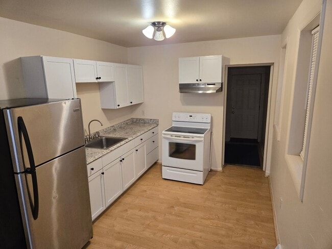 Photo - 3 Bedroom 1 Bathroom Townhouse