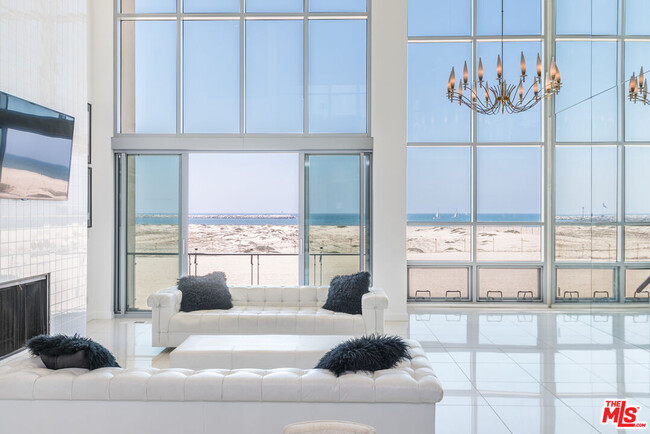 Photo - 5205 Ocean Front Walk Unidad 203 Rental