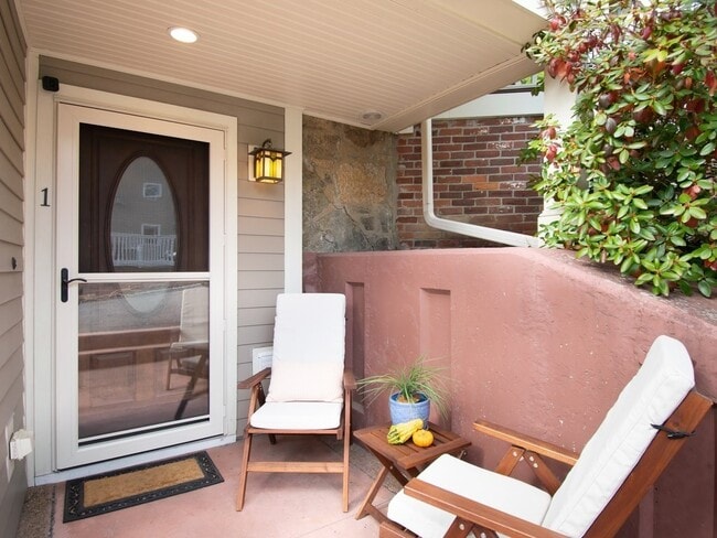 Photo - 10 Symmes St Unit 1