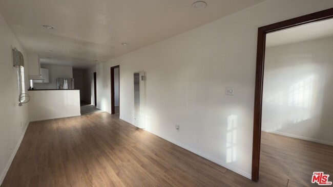 Photo - 11123 Monitor Ave