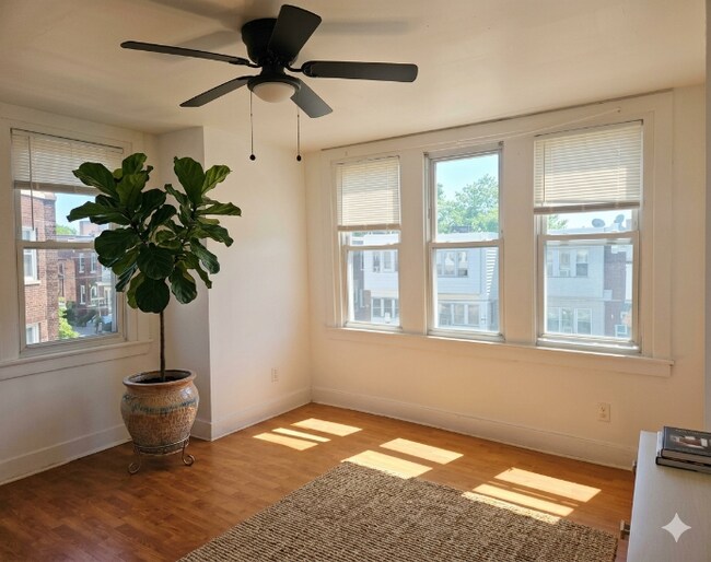 Photo - 2030 S 68th St Unidad apartment 2