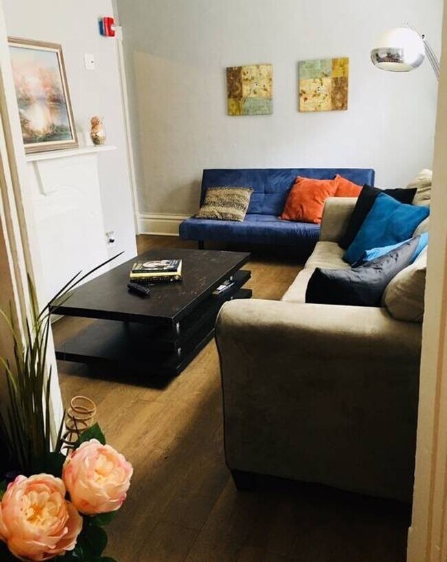 90 S 22nd St Unit House