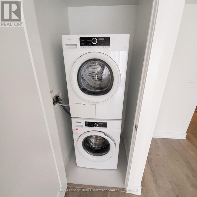 Photo - 9 Mabelle Ave Unit 1715