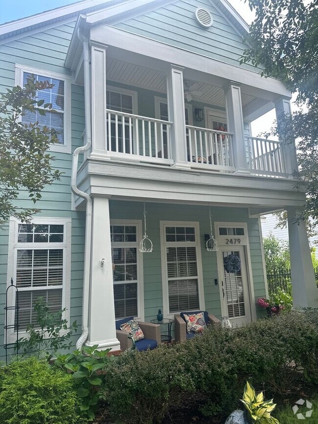 Building Photo - 3 Bed, 2.5 Bath Garden Home in Lakewood Su...