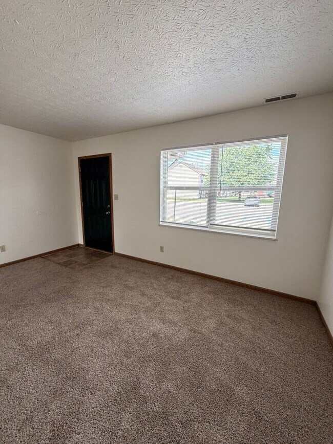 Welcome to Jefferson Crossing Townhomes