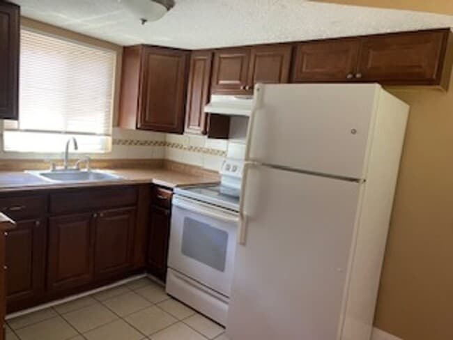 Photo - 2/1 available now