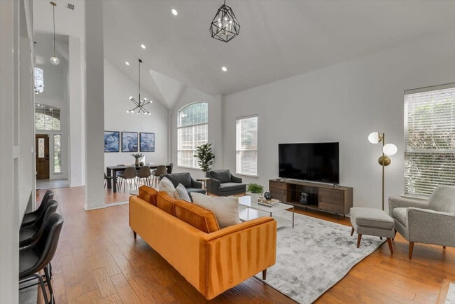 Photo - 2410 Shorewood Ct Unit ID1019499P