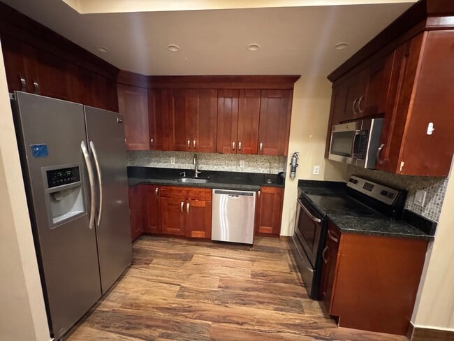 Building Photo - 817 6th St NW Unit B Rental
