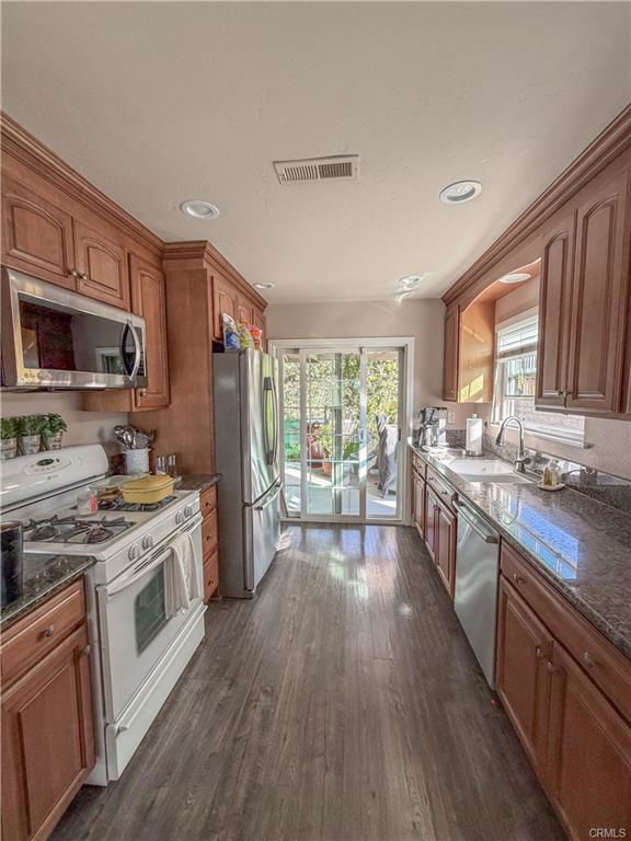 Photo - 144 Country Club Dr