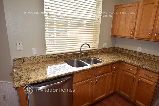 Photo - 15062 Oak Chase Ct