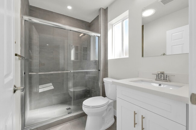 Photo - 1575 Manning Ave Unidad 1577.5