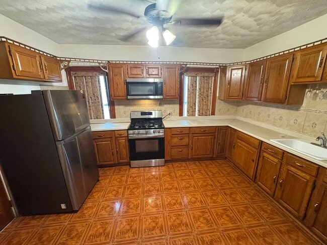 Photo - 374 Bowdoin St Townhome