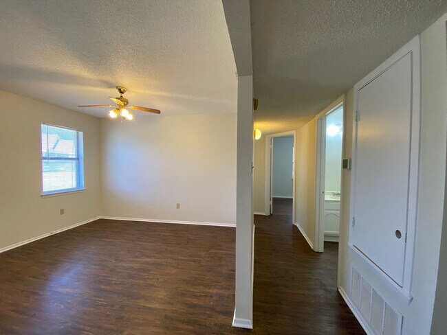 Photo - MEADOW CREST SUB